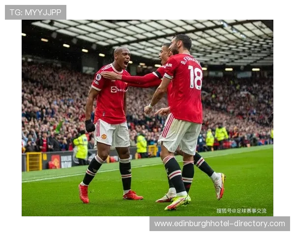 曼联高位压迫与防线暴露问题阶段性显现,对赛季防守稳定性造成考验 曼联高位压迫与防线暴露问题阶段性显现,对赛季防守稳定性造成考验