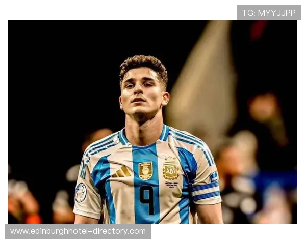 阿尔瓦雷斯在曼城的战术角色与替补定位分析 阿尔瓦雷斯在曼城的战术角色与替补定位分析