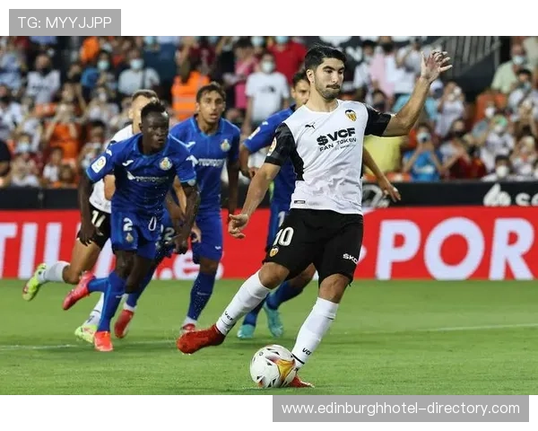 瓦伦西亚球迷抗议持续，主场氛围与俱乐部经营情况面临考验